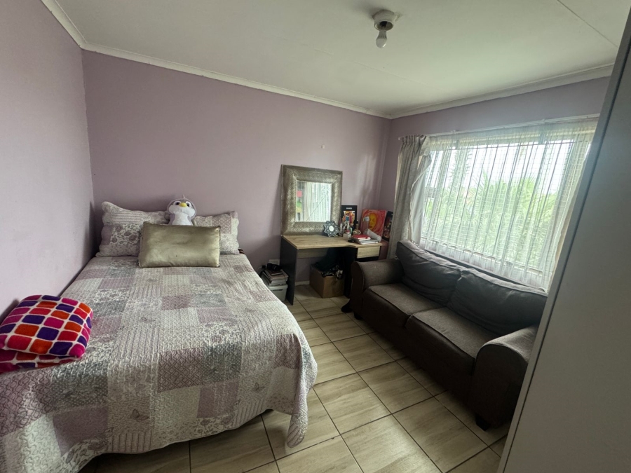 5 Bedroom Property for Sale in Amalinda Eastern Cape